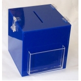 caixa em acrílico com cadeado Porto Alegre