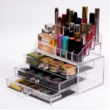 Expositores em Acrílico para Cosméticos