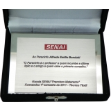 onde encontro placas de homenagem para formatura Vitória