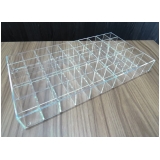 quanto custa caixa em acrílico com divisórias Curitiba