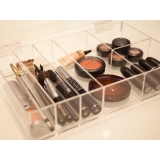 quanto custa caixa em acrílico para maquiagem Campo Grande